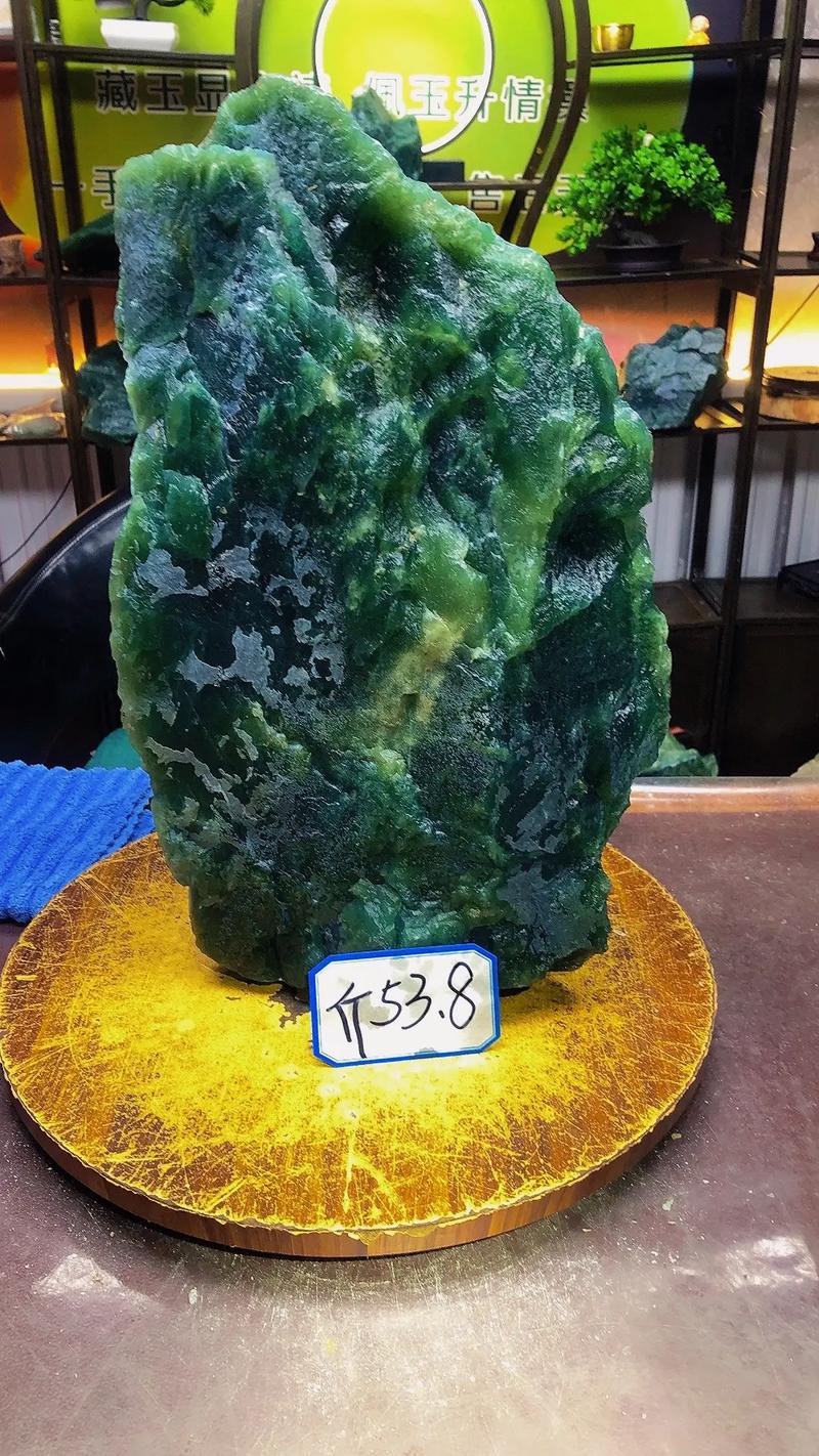 玉原石图片