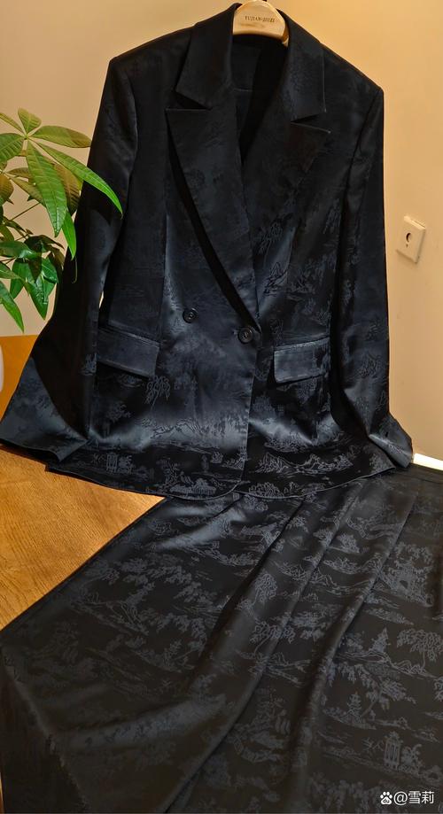 有什么办法让黑色衣服更黑