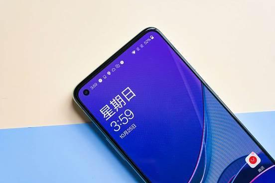 一加8t的屏幕什么水平