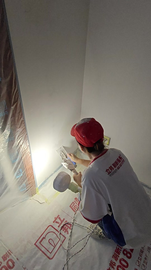 墙面翻新立邦刷新服务