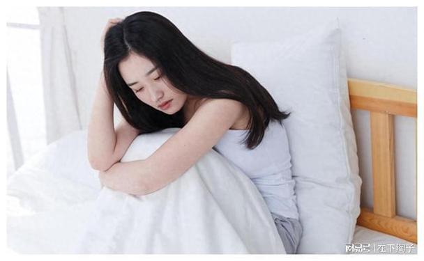 女人吵架后关机正常吗