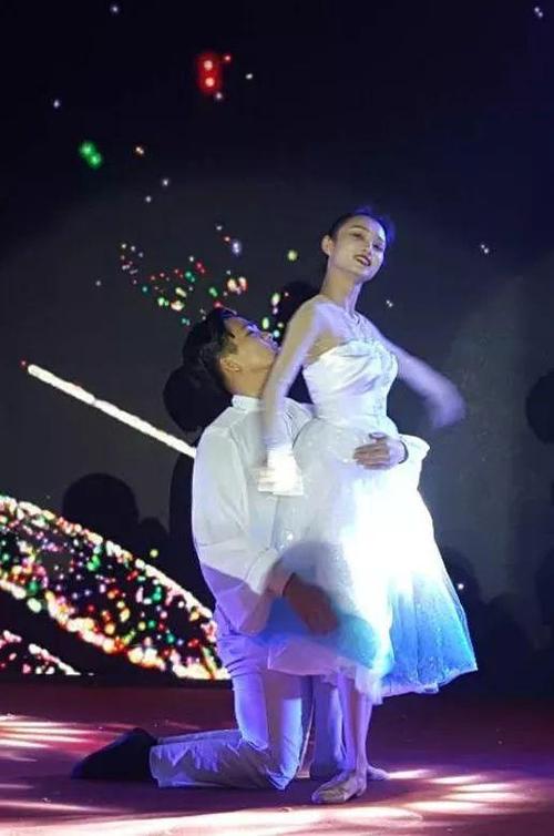 学舞蹈的可以解锁更多姿势吗