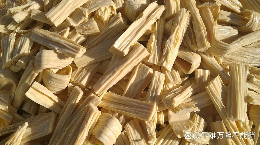 腐竹颜色暗黄褐色