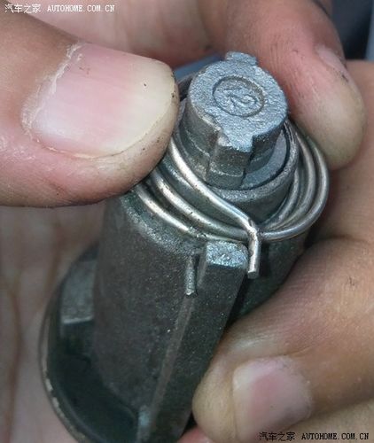 老式锁芯拨片更换