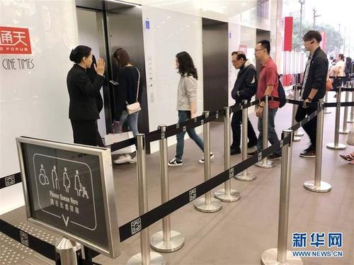 如何解决电梯排队