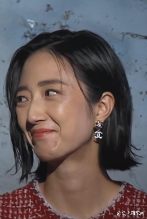 玉丽擦了粉广告女主角