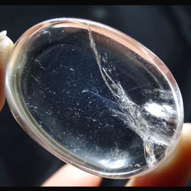 水晶冰裂会影响能量吗