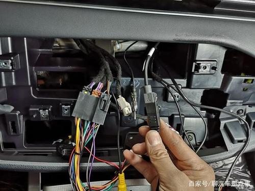 导航后面可以接几个USB