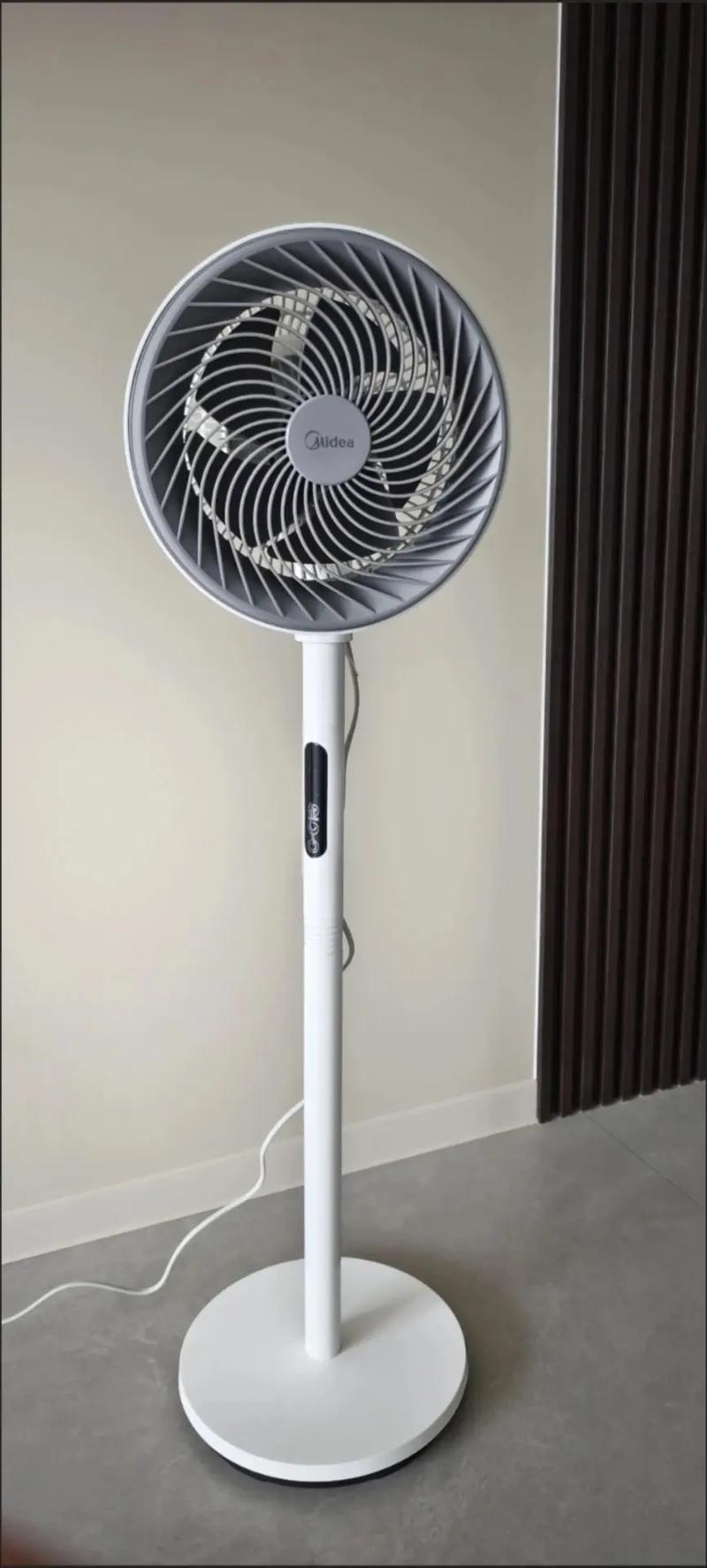 显卡风扇哒哒响