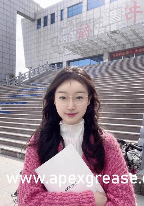 和家里蹲妹妹一起生活直装版缩略图