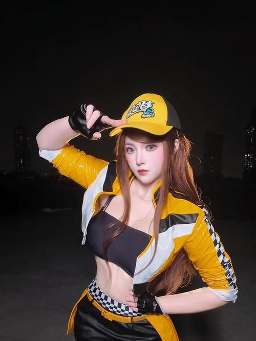 qq飞车小橘子真人版cos