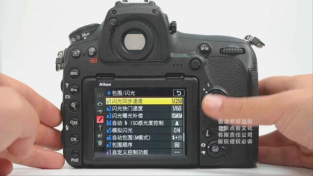 尼康自带闪光灯如何使用