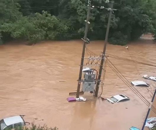 江西赣州暴雨 局地被淹