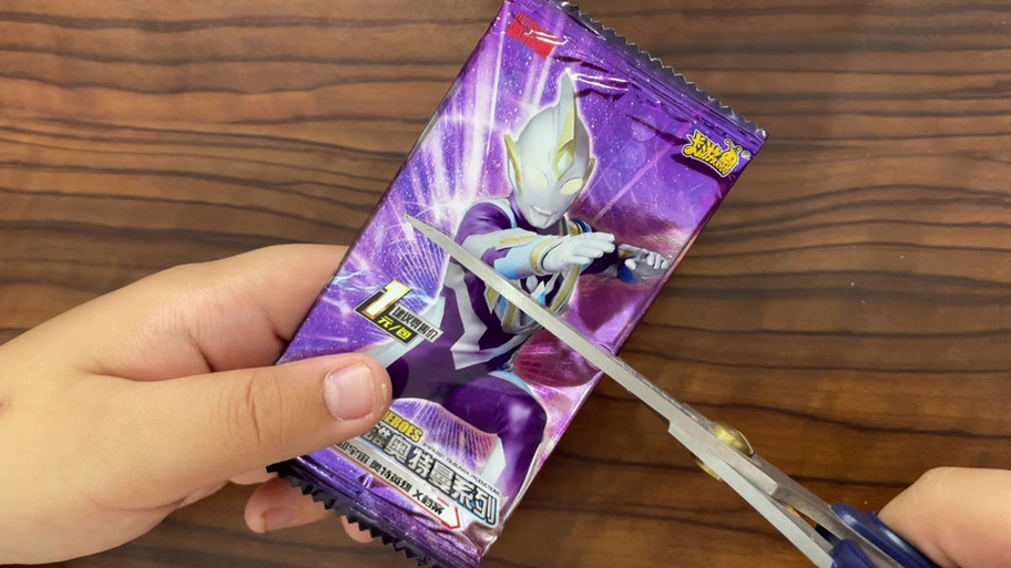 奥特曼卡片稀有度排列
