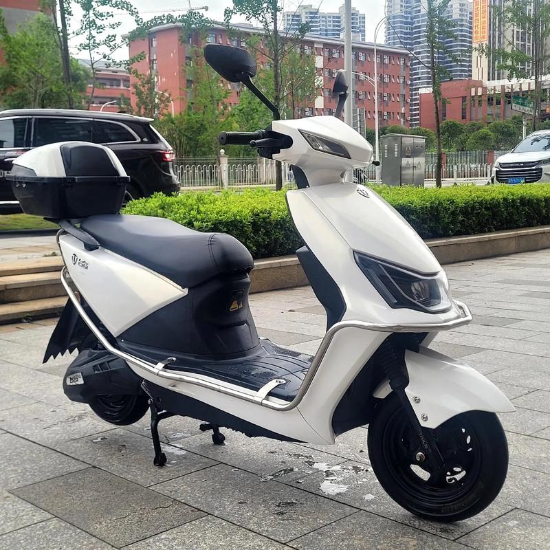 台铃运动版电动车
