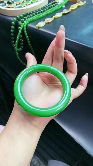 玉器手镯直播