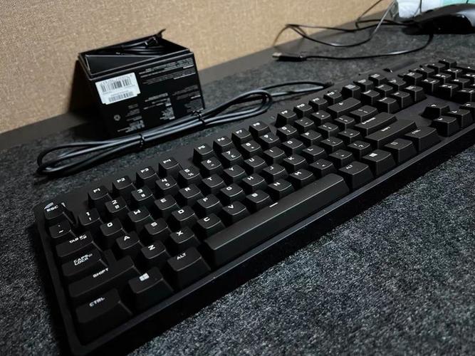 罗技g610亮灯无反应