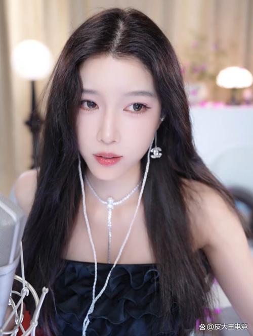 直播最赚钱的主播排行游戏截图