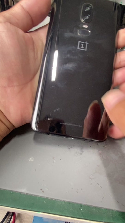 一加7自动关机黑屏