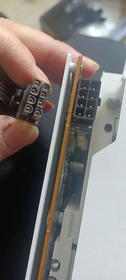 显卡8pin只插6个可以吗