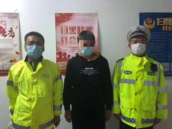 无证驾驶戴口罩管用吗