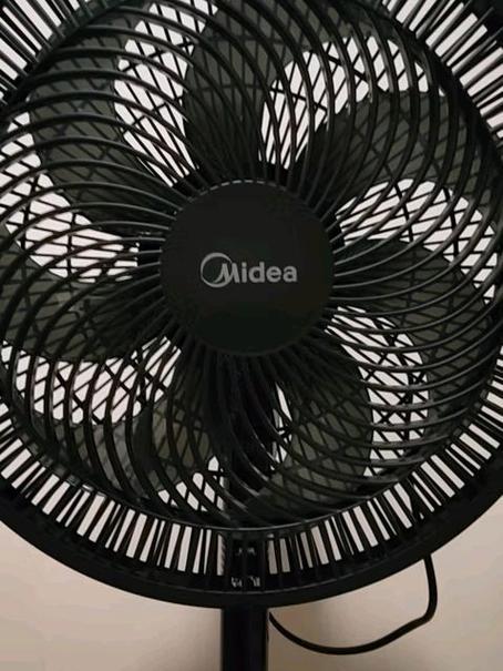 美的风扇预约开机怎么设置