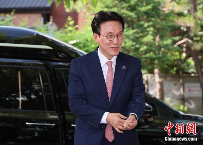 韩国总理到访母校清华大学截图
