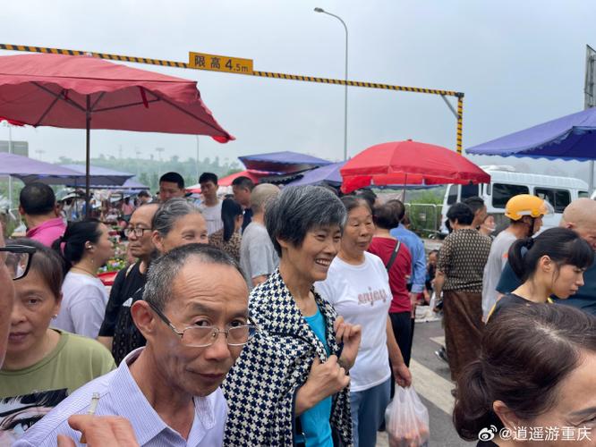 市场嘈杂的声音