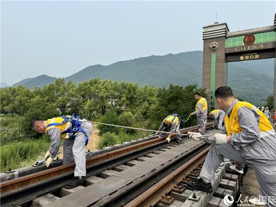 作业精灵不允许截屏
