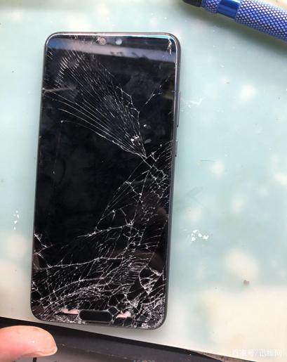 华为畅享8屏幕碎了多少钱修