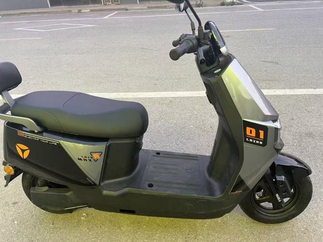 雅迪b70s使用手册