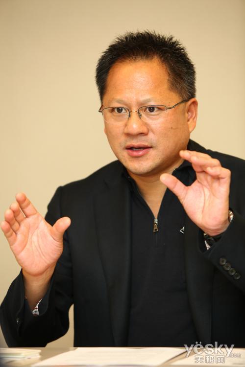 黄仁勋实际身高多少