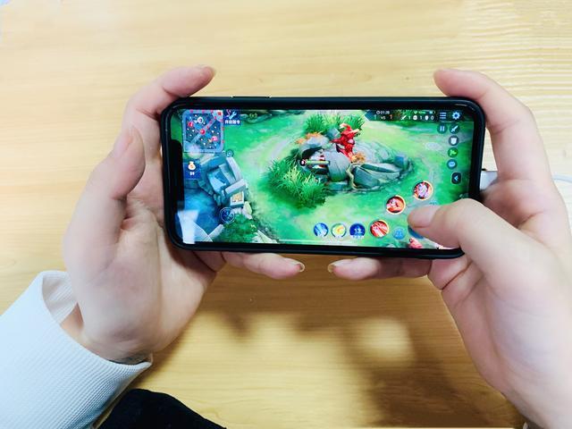 苹果打游戏切回去重新登录