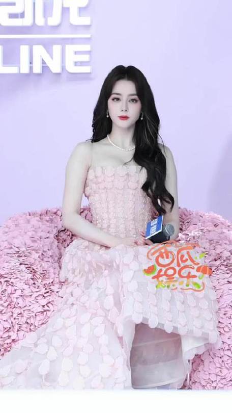 迪丽热巴水蜜桃造型介绍