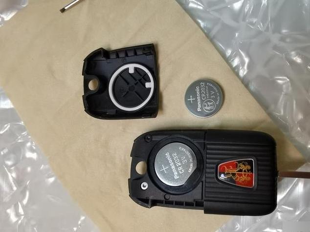 荣威rx5钥匙换电池是什么型号缩略图