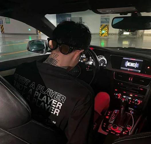 男生什么情况会换头像