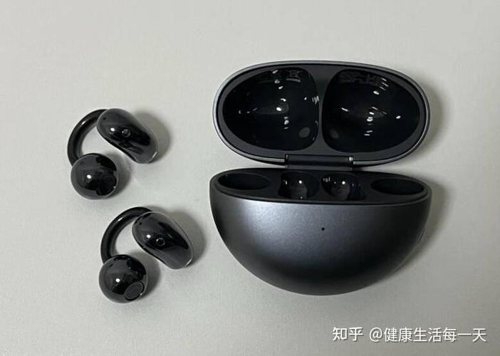 白色蓝牙耳机和黑色耳机哪个好