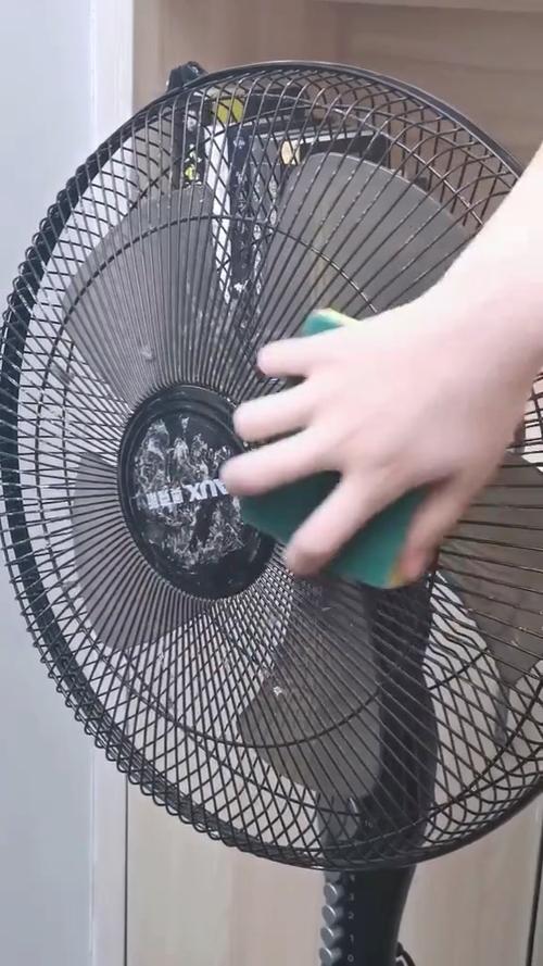 清洗电风扇小窍门截图