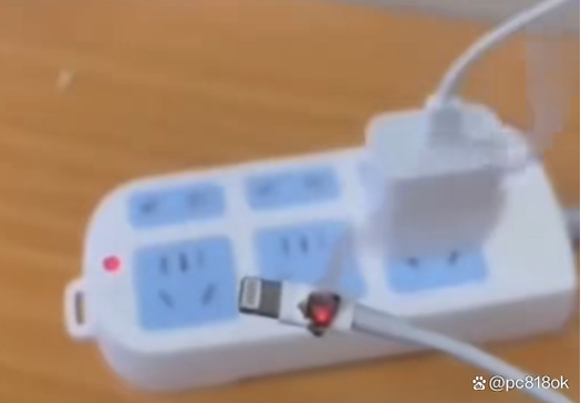 插头插着不充电有事吗