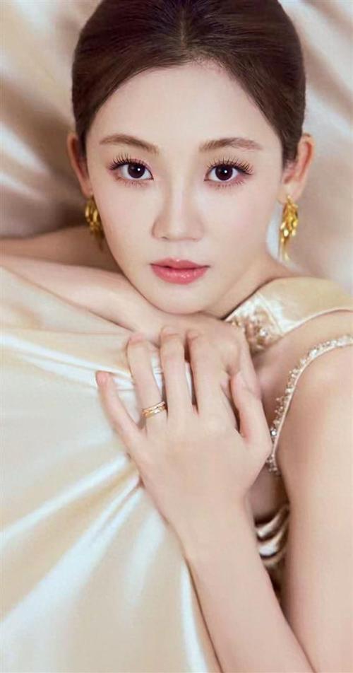 苗苗个人图片