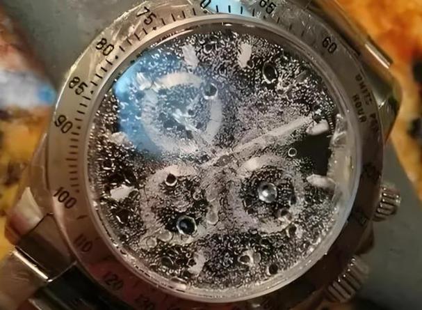 手表进水了还能用吗