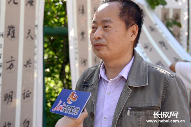赠送英雄不能用金币吗