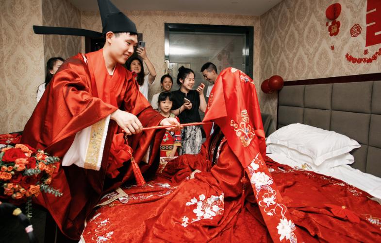 迎接新娘的喜话图标