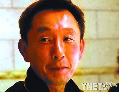 蜡笔小新作者还在吗