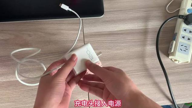 100w充电器可以充耳机吗