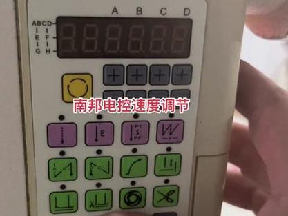 罗拉车踩一针很吃力怎么调