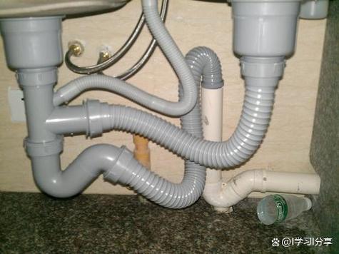 水槽盖子拔不出来图解