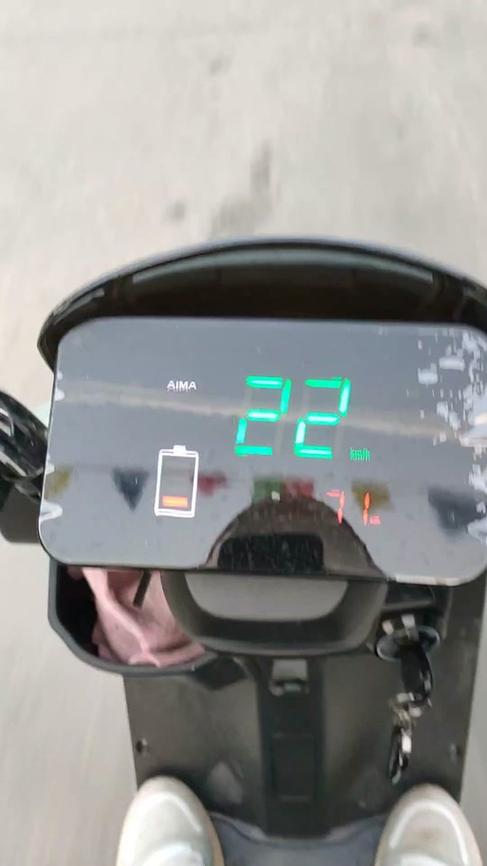 电动车0.1度电能跑多远