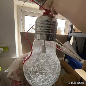 灯泡,烂了拧不下来怎么办?