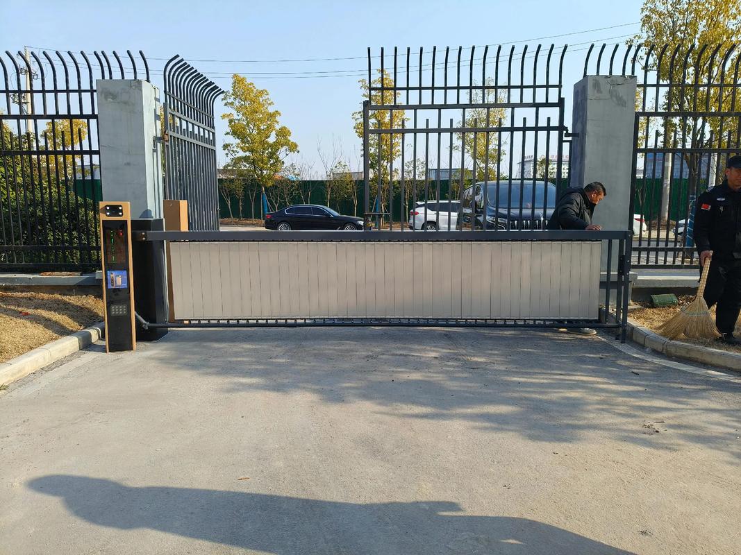 道闸放不下最简单方法